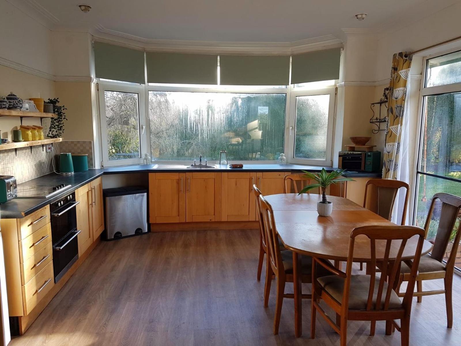 4 Bedroom Country Home Bristol Zewnętrze zdjęcie