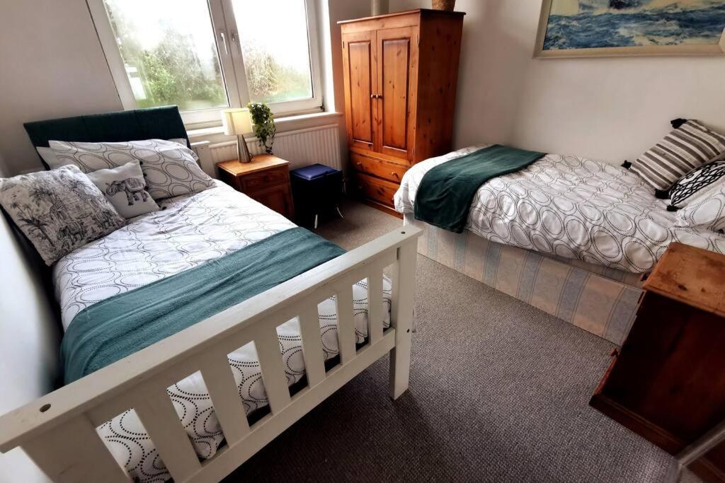 4 Bedroom Country Home Bristol Zewnętrze zdjęcie